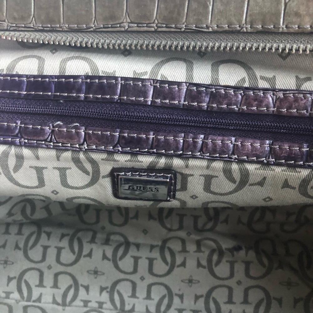 Guess Handbag - Picture 12 of 13
